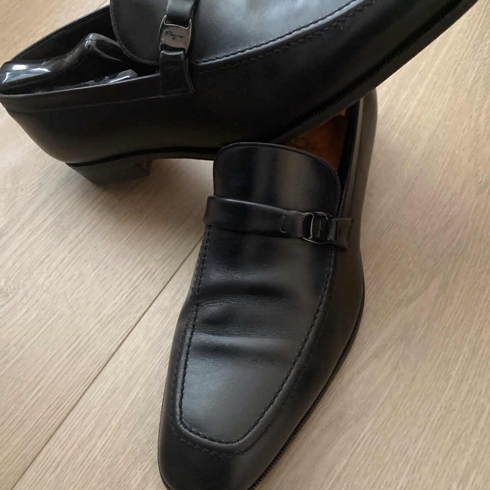 Salvatore Ferragamo Black Leather Men's Loafers destin